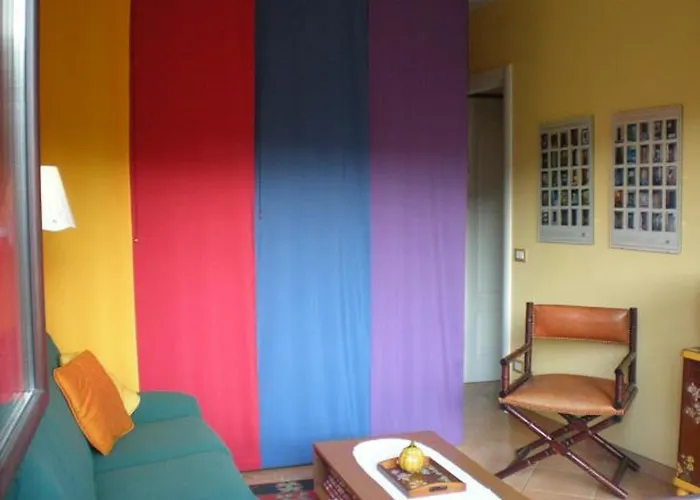 Casa Gialla Semesterbostad Imperia